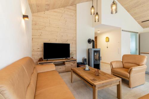 Three-Bedroom Superior Apartment