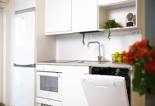 New 3-Bed Apartment & Free Garage parking in Vantaa