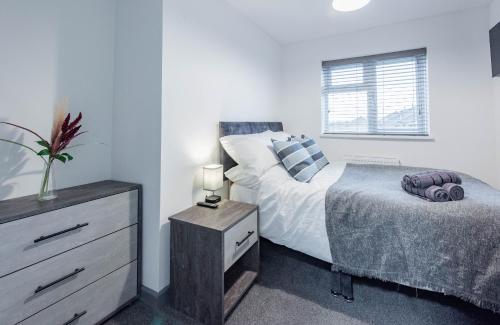 High End Double Room with Own Bathroom Facilities