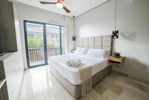 Studio/hotel zone/infinity pool/Amira-203B By SANDY POWERPUL