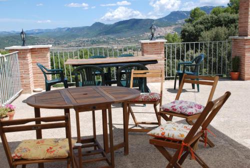 Erkély/terasz, Masia de la Serra de la Cogulla in Monroyo