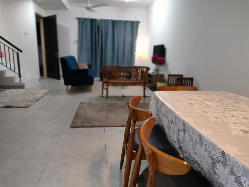 Sierra Hill Homestay 2 in Pengerang