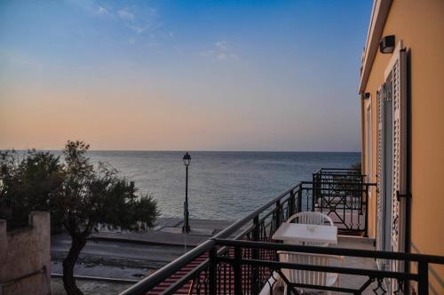 Hotel Kyani Akti - image 7