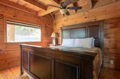 Adelaides Den in Townsend, USA