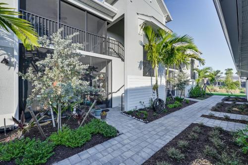 Pool and Golf Access Ave Maria Condo with Course View in Immokalee (FL)