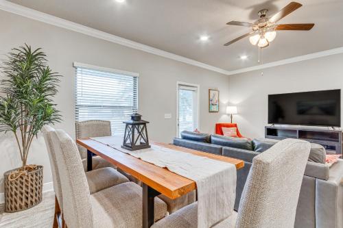 Pensacola Vacation Rental with Community Pool!