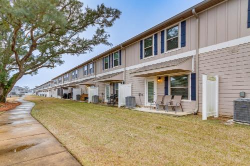 Pensacola Vacation Rental with Community Pool!