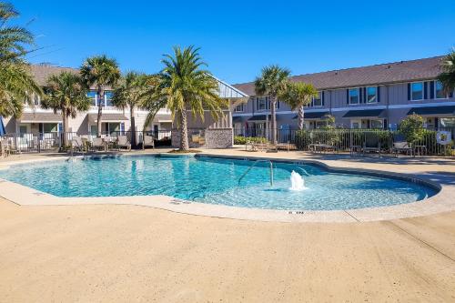 Pensacola Vacation Rental with Community Pool!