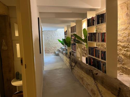 2 bedrooms, 3 beds