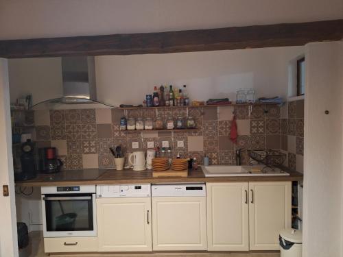 Kitchen, Le Lapin dans la Cour in Tain-l'Hermitage