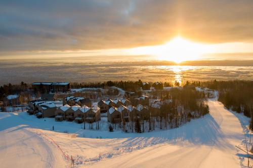 Les Maisons du Massif de Charlevoix - ski in ski out - Plein air