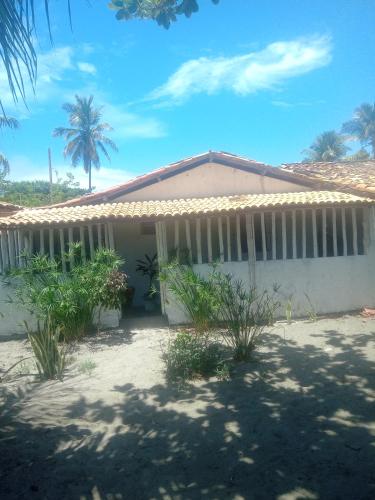. Casa frente pro Rio imbassai