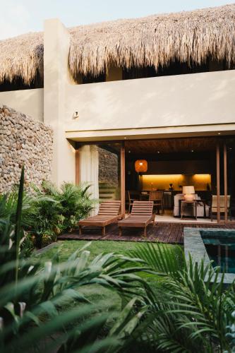 Naio Hotel y Villas By OxoHotel