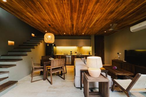 Naio Hotel y Villas By OxoHotel