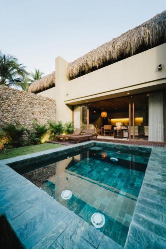 Naio Hotel y Villas By OxoHotel