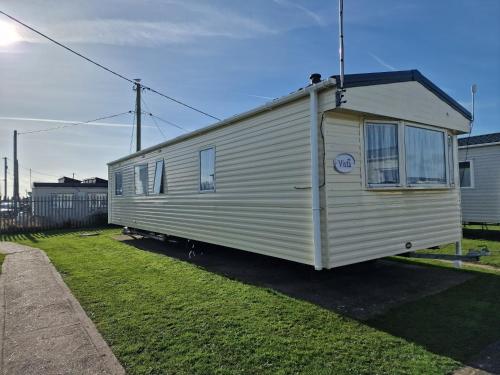 Lunaeva Holiday Home - Hotel - Saint Osyth