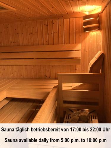 Haus mit Sauna und privatem Badeteich in Anif bei Salzburg