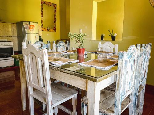 ห้องครัว, Narciso Home in กาฟายาเค โตลอมบอง