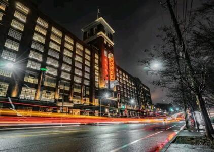 Pet Friendly Bungalow Steps to Inman Park near Jimmy Carter Könyvtár & Múzeum