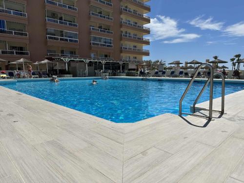 Estudio PYR privado frente al puerto de Fuengirola 1