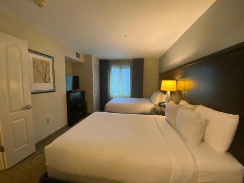 Staybridge Suites Syracuse Liverpool an IHG Hotel - image 7