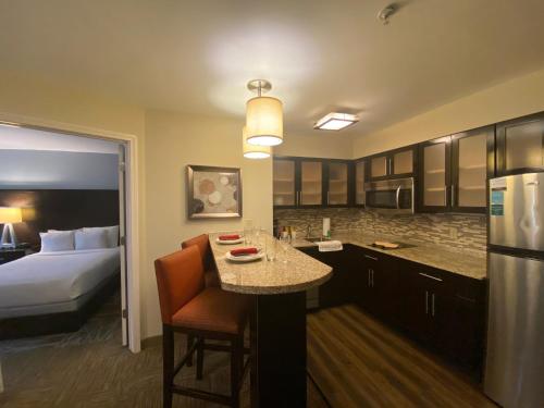 Staybridge Suites Syracuse Liverpool an IHG Hotel - image 4