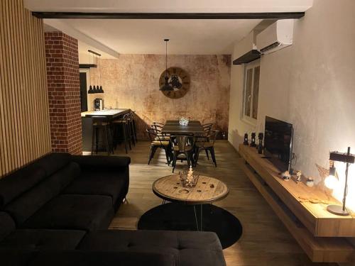 Als AS DE COEUR La maison aux mille et un coeurs Room Type - Three-Bedroom House