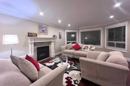 Lianhua Cottage in Richmond, Canada