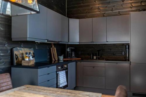 virtuve, Ruim nieuw huis aan meer de Nisser - Nisserro Hytte in Treungen