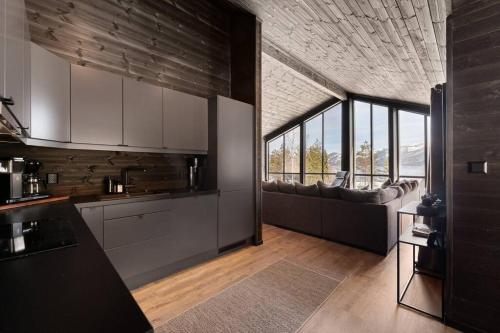 Skats, Ruim nieuw huis aan meer de Nisser - Nisserro Hytte in Treungen