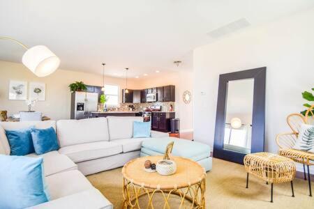 The Venice Oasis - 4BR-3BA, 16 Guests! in Atlantic City, USA