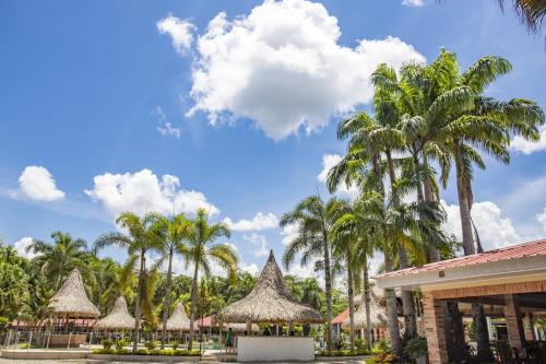 Exterior view, Hotel Campestre Palma Verde in La Palmera