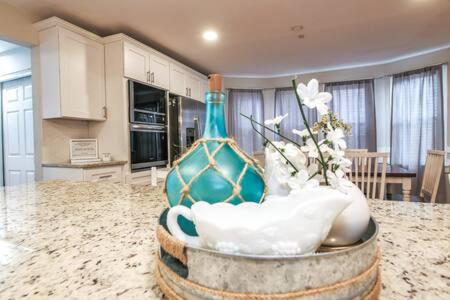 Luxe Bartram Beach Retreat 4BD - 3BA