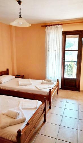 Allotino Hotel - Café & snacks (Allotino Hotel - Cafe & snacks) in ลักคาเดีย (อาร์คัดเดีย)