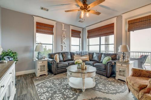 Jonestown Condo on Lake Travis w/ 2 Balconies! in Jonestown (TX)