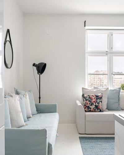 Renovated Studio in central - Tap to explore photos