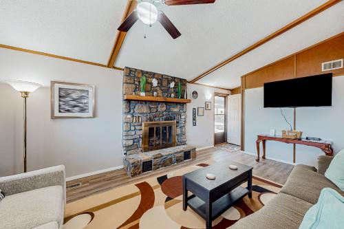 The Lost Bridge Lakehouse The Lost Bridge Lakehouse