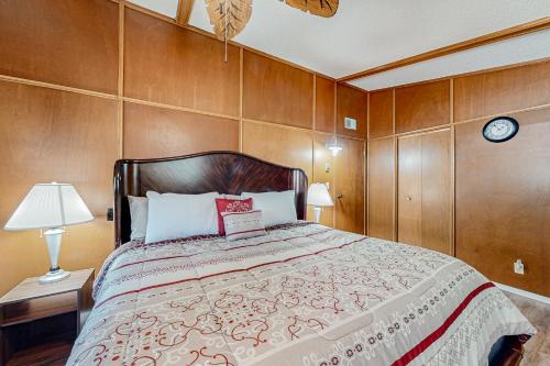 The Lost Bridge Lakehouse The Lost Bridge Lakehouse