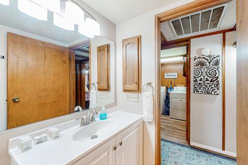 The Lost Bridge Lakehouse The Lost Bridge Lakehouse