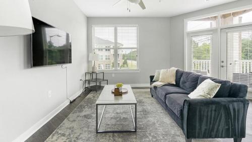 Landing Modern Apartment with Amazing Amenities (ID9029X82) in Falconbridge