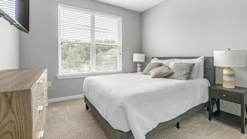 Landing Modern Apartment with Amazing Amenities (ID9029X82) in Falconbridge