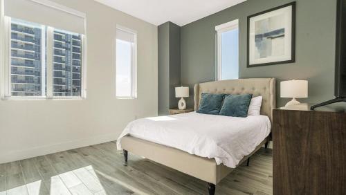 Landing Modern Apartment with Amazing Amenities ID2666X05 in Fort Lauderdale, USA