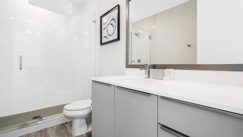 Landing Modern Apartment with Amazing Amenities ID2666X05 in Fort Lauderdale, USA