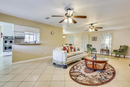 Quiet Houston Home with Porch - Near Park and Trails! in Houston, USA