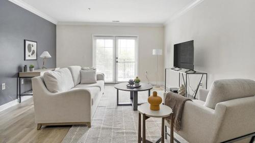 Landing Modern Apartment with Amazing Amenities (ID8416X37) in Norfolk City Center
