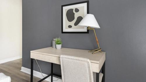 Landing Modern Apartment with Amazing Amenities (ID8416X37) in Norfolk City Center