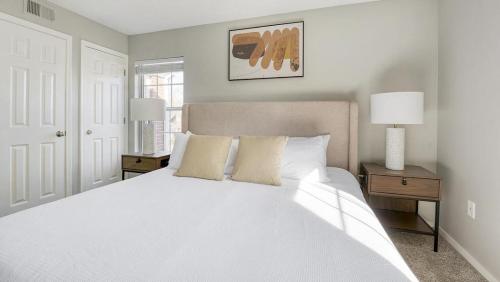 Landing Modern Apartment with Amazing Amenities (ID8483X95) in Collierville (TN)