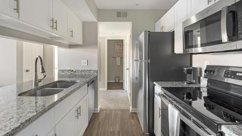 Landing Modern Apartment with Amazing Amenities (ID8483X95) in Collierville (TN)