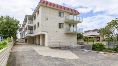 Walk to Surf Beach - Ground floor apartment - Bribie Horizons Boyd St, Woorim