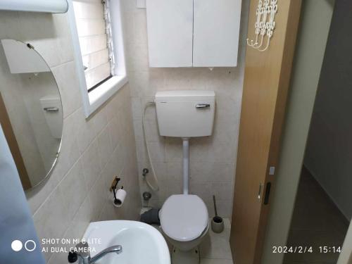 Amir's Apartments - image 3